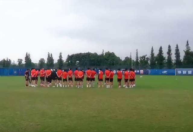 9亚洲乱码1卡二卡新区乱码
