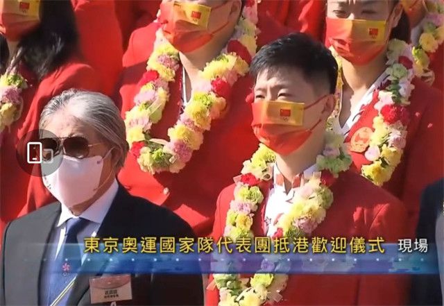 毛利兰被扒开腿做同人